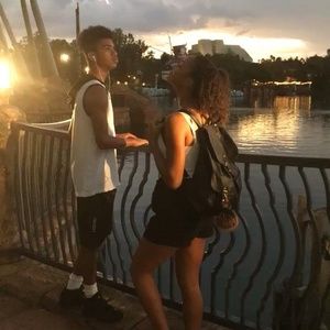 Meet your Posher, Elise